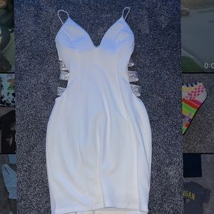 super cute white bodycon dress